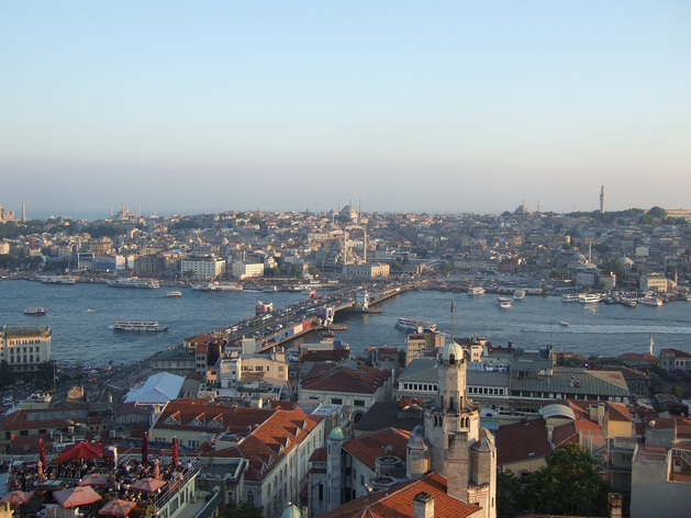 Из Тюмени открывают прямые рейсы в Стамбул на Sukhoi Superjet 100