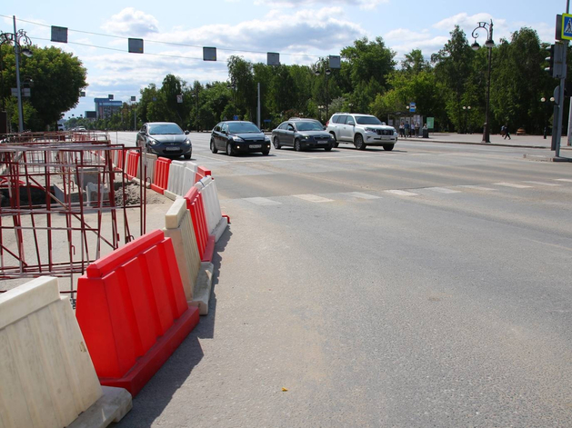 Движение по улице Республики в центре Тюмени открыли раньше срока