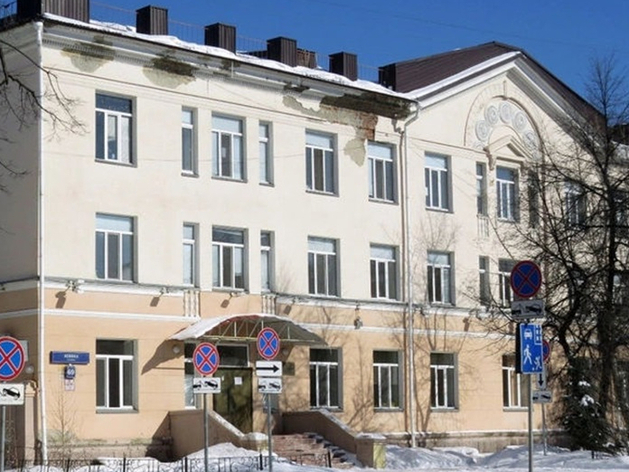 Тюменские власти продали здание больницы на улице Ленина за 140 млн рублей