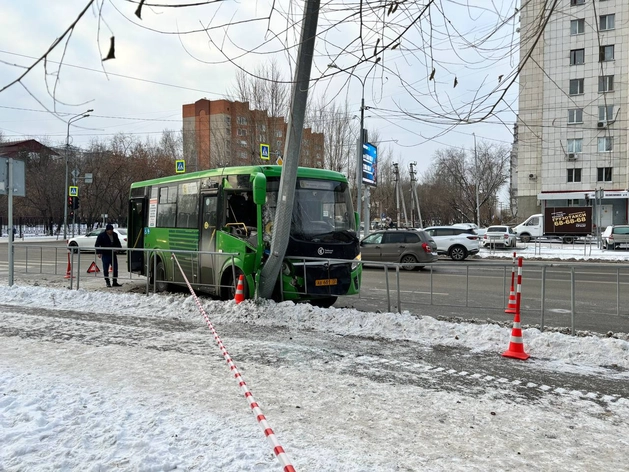 Владельца маршрутки оштрафовали из-за ДТП, в котором пострадали 10 тюменок Владельца маршрутки оштрафовали из-за ДТП, в котором пострадали 10 тюменок
