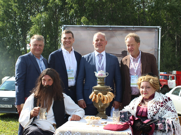 Штефан Дюрр — крайний вверху справа