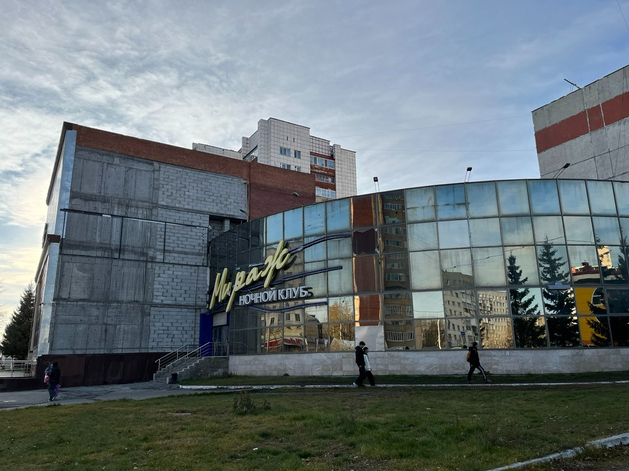 Рядом с Солнечным рынком в Тюмени хотят строить многоэтажный учебный центр Рядом с Солнечным рынком в Тюмени хотят строить многоэтажный учебный центр