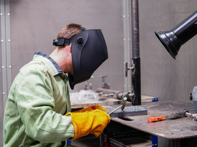 Не сдавшие экзамены школьники пойдут бесплатно учиться в тюменские колледжи Не сдавшие экзамены школьники пойдут бесплатно учиться в тюменские колледжи