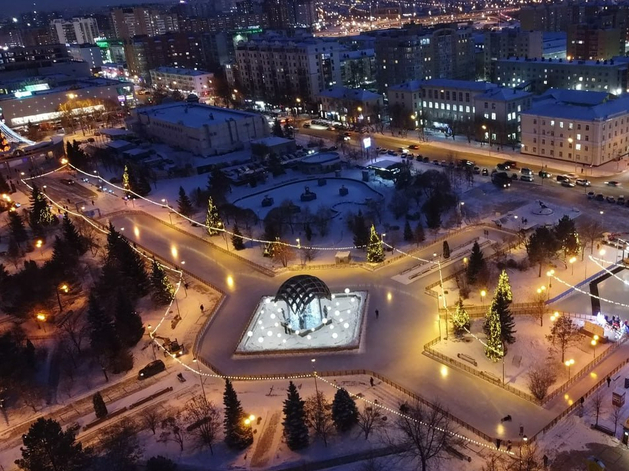 Главный новогодний каток в центре Тюмени откроется 26 декабря Главный новогодний каток в центре Тюмени откроется 26 декабря