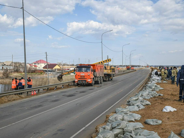 Трасса Тюмень — Омск в этом году снова может оказаться под угрозой затопления Трасса Тюмень — Омск в этом году снова может оказаться под угрозой затопления