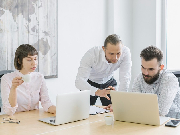 Яндекс 360 создал новое бизнес-предложение для коммуникаций с линейным персоналом Яндекс 360 создал новое бизнес-предложение для коммуникаций с линейным персоналом